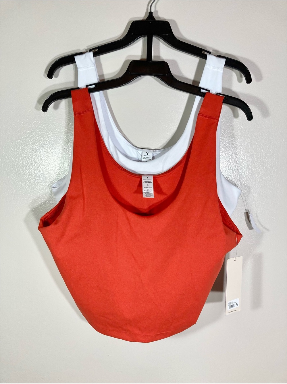 Yogalicious Lux Cloud Tank Bra Women’s Size L White/Fiery Red Set of 2